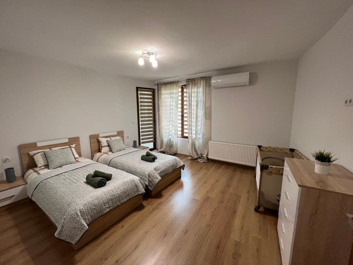 Top Center Apartment In Veliko Tŭrnovo Eksteriør bilde