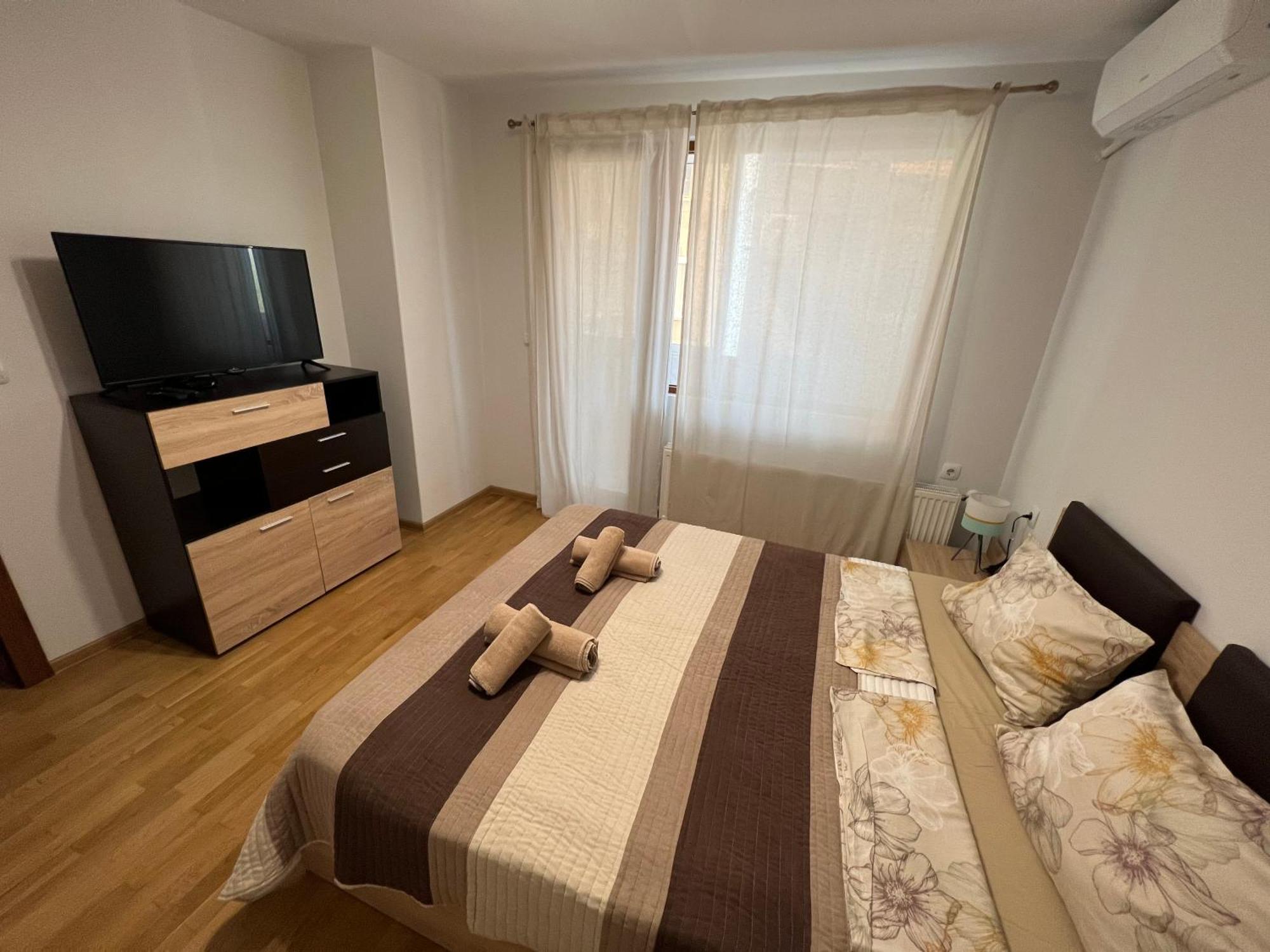Top Center Apartment In Veliko Tŭrnovo Eksteriør bilde